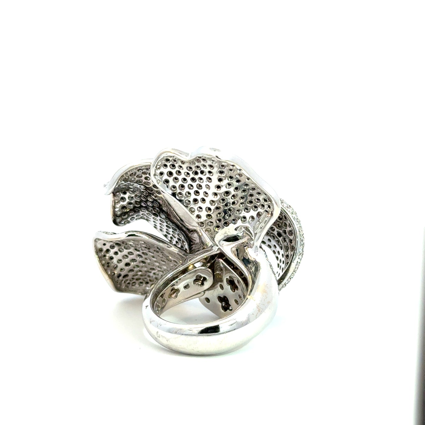 Flower black diamond ring
