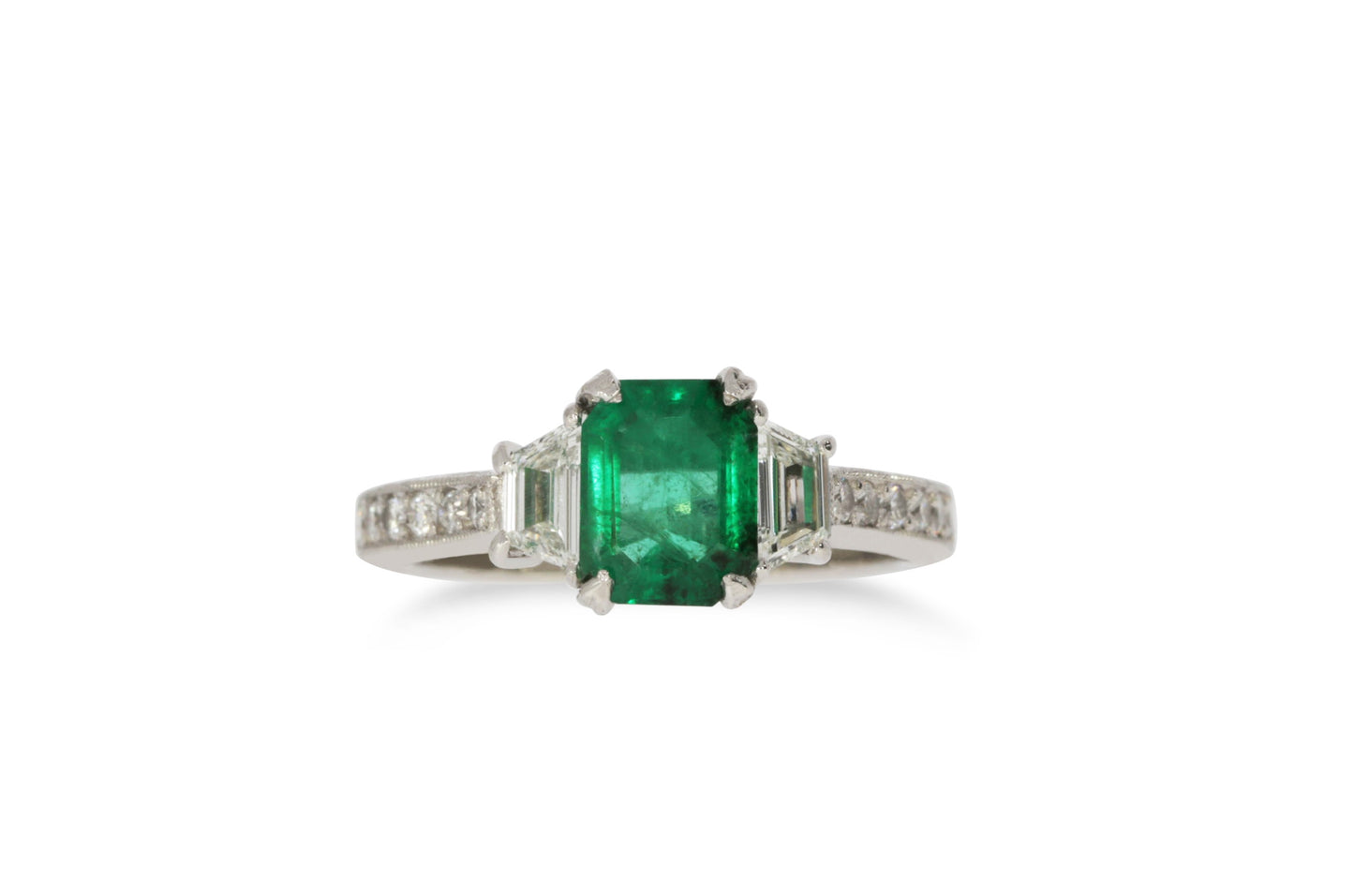 Emerald Diamond  Ring