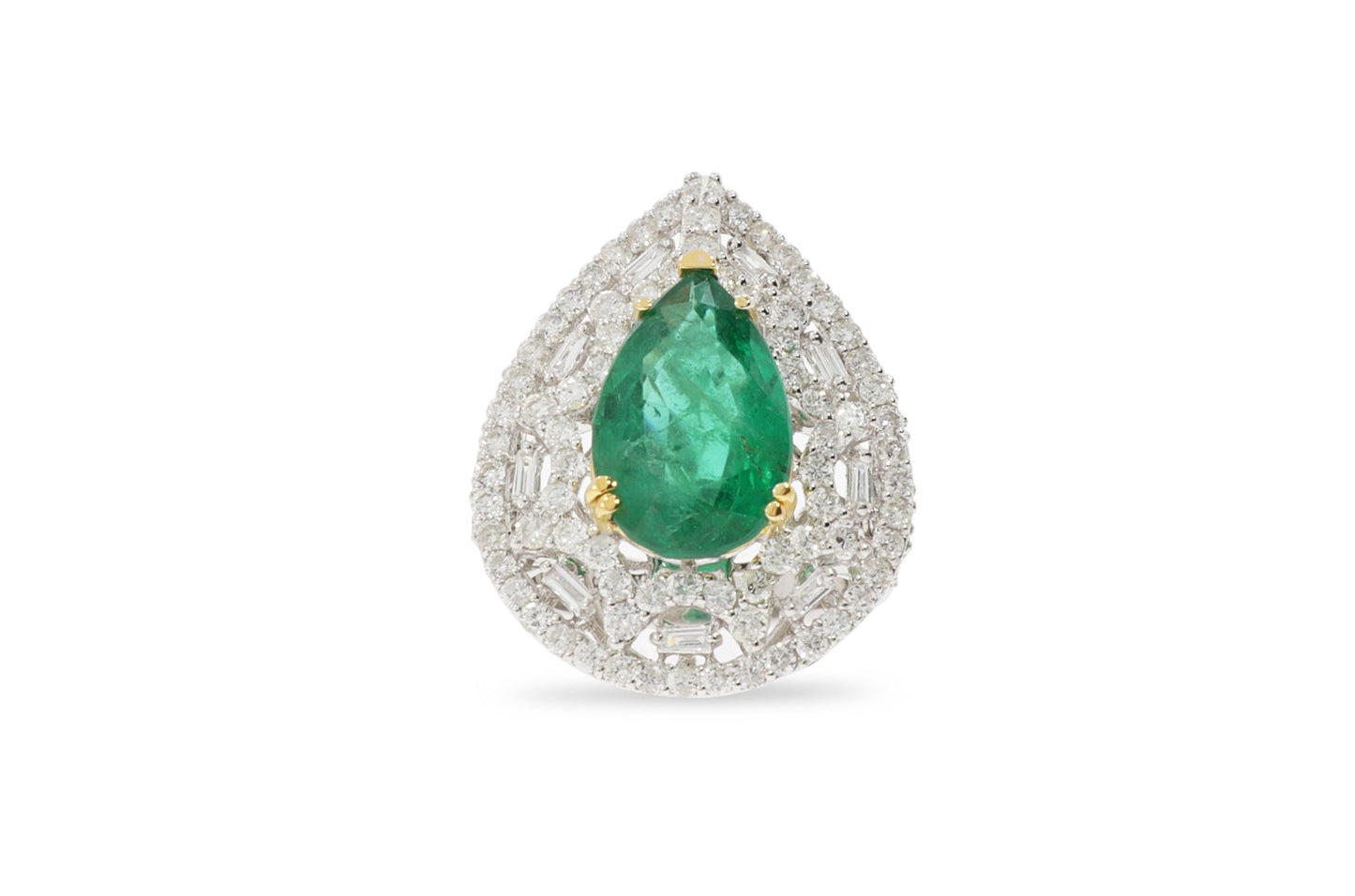 pear shape Emerald and diamond Ring