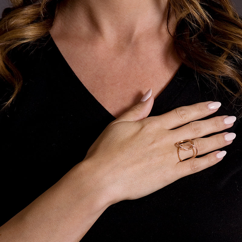 OPEN CIRCLE DIAMOND RING